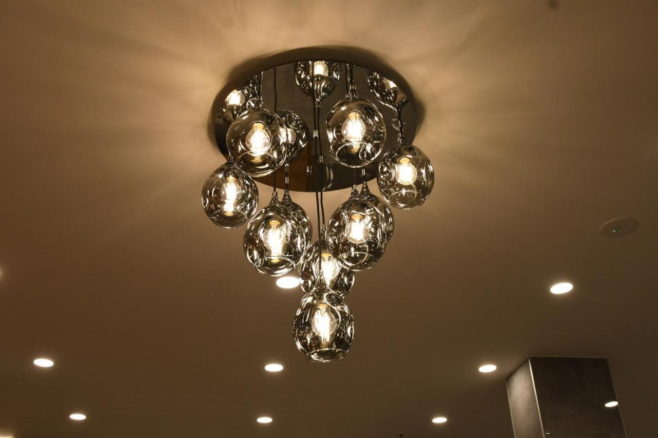 Kame Hotel Belgrade,贝尔格莱德凯美酒店 Ledine Exteriör bild