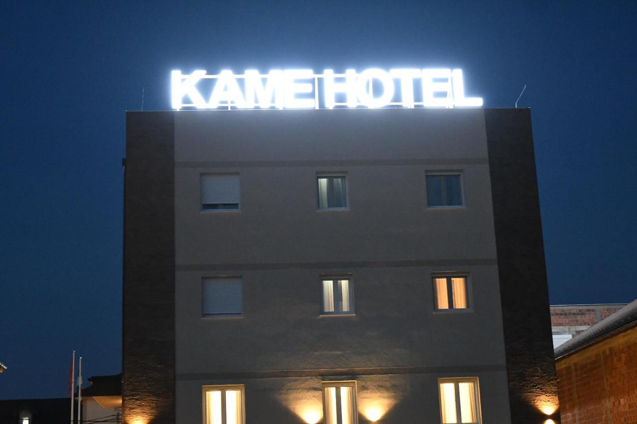 Kame Hotel Belgrade,贝尔格莱德凯美酒店 Ledine Exteriör bild