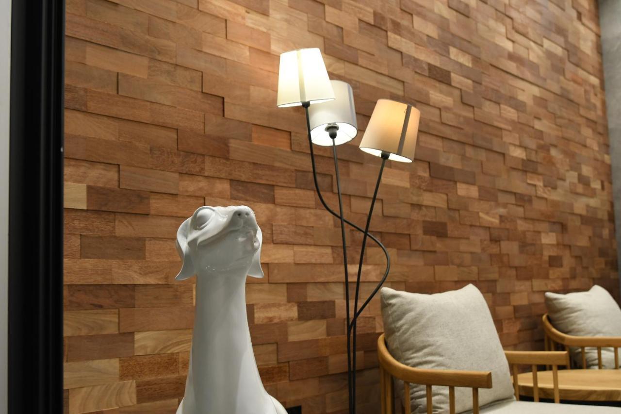 Kame Hotel Belgrade,贝尔格莱德凯美酒店 Ledine Exteriör bild