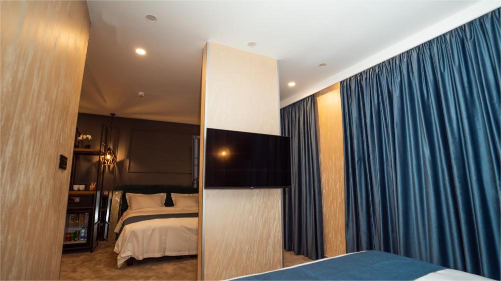 Kame Hotel Belgrade,贝尔格莱德凯美酒店 Ledine Exteriör bild