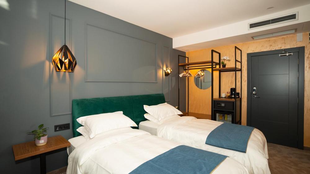 Kame Hotel Belgrade,贝尔格莱德凯美酒店 Ledine Exteriör bild