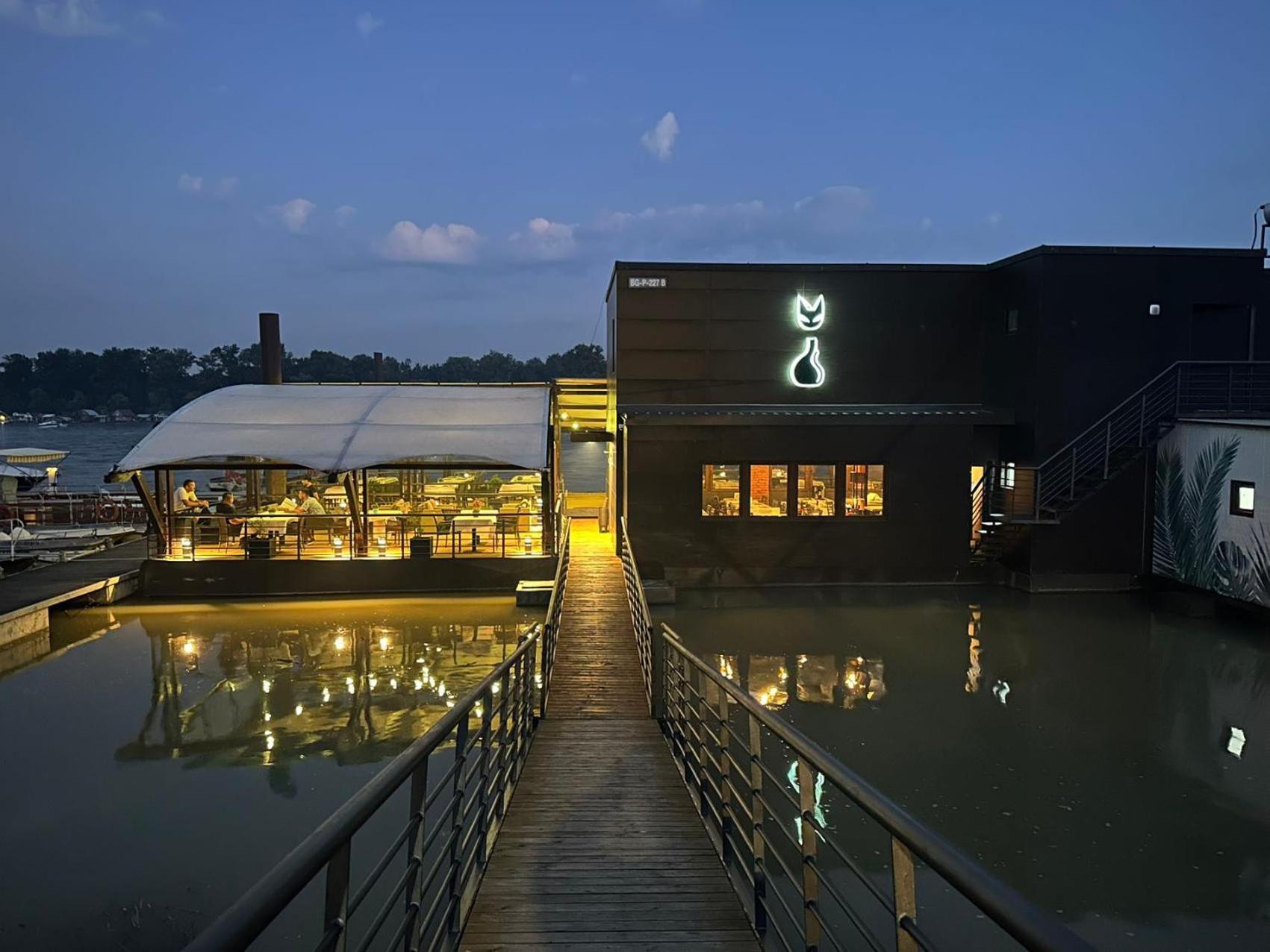 Kame Hotel Belgrade,贝尔格莱德凯美酒店 Ledine Exteriör bild